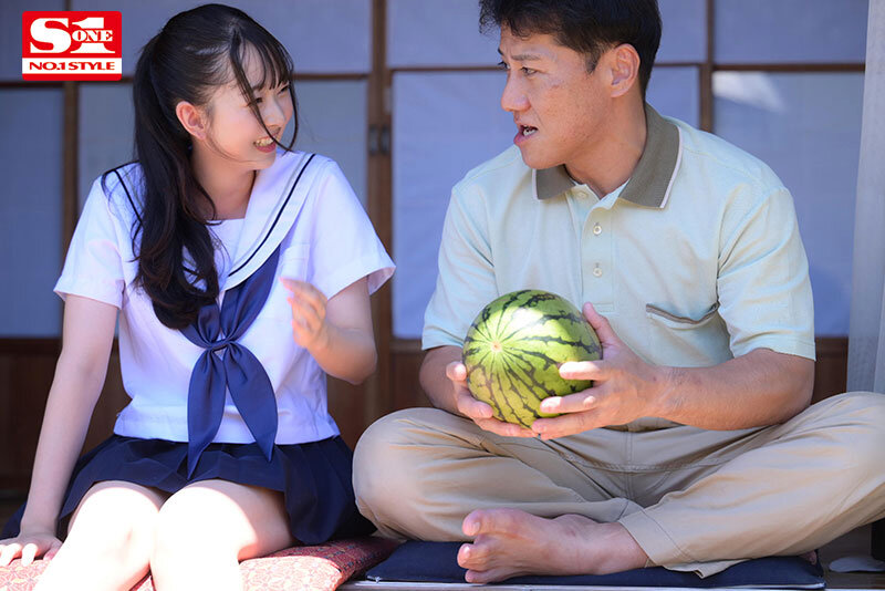 Lão hàng xóm biến thái dùng thuốc nứng để chịch em học sinh Tsubomi Mochizuki